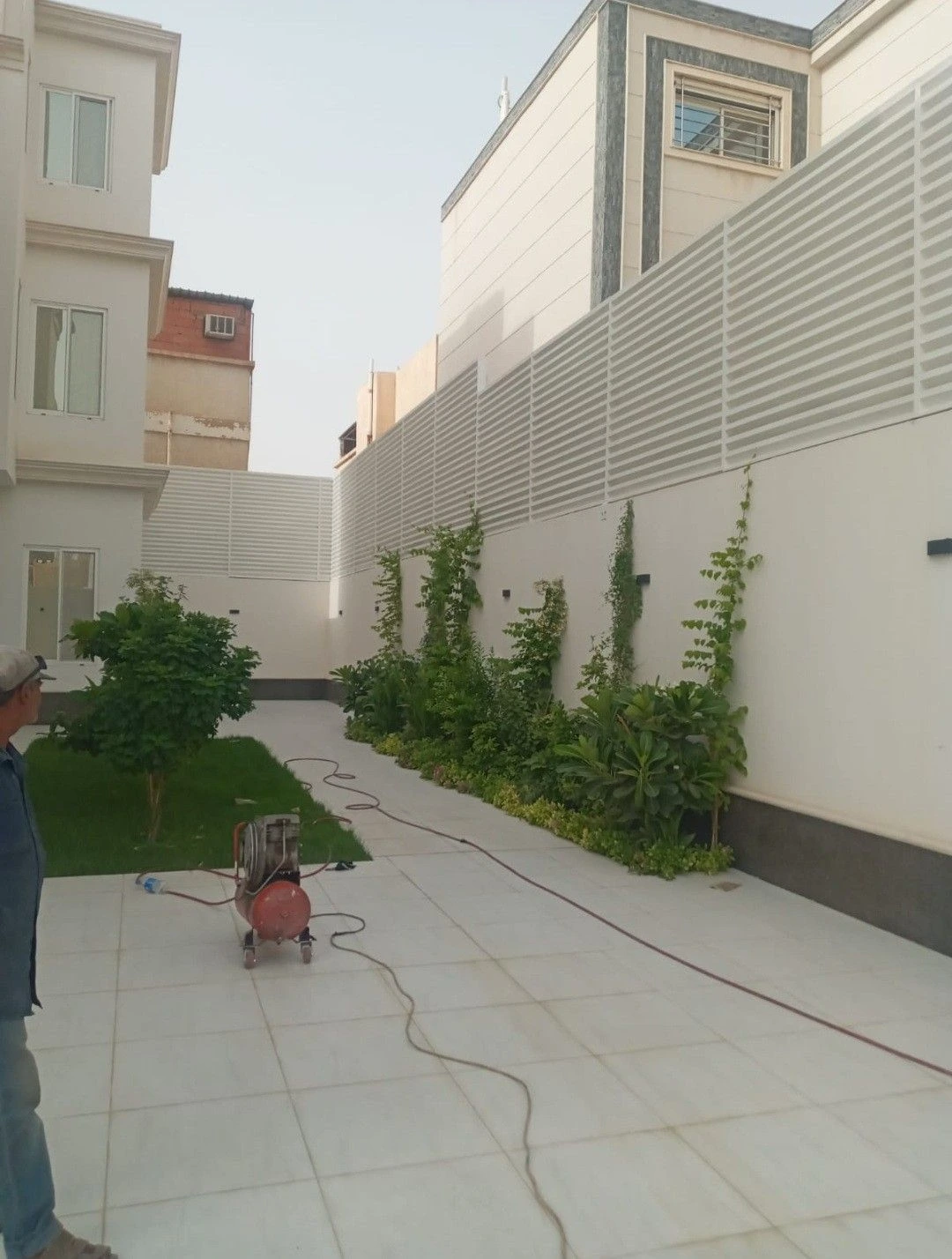 سواتر توفر الأمان للمباني السكنية